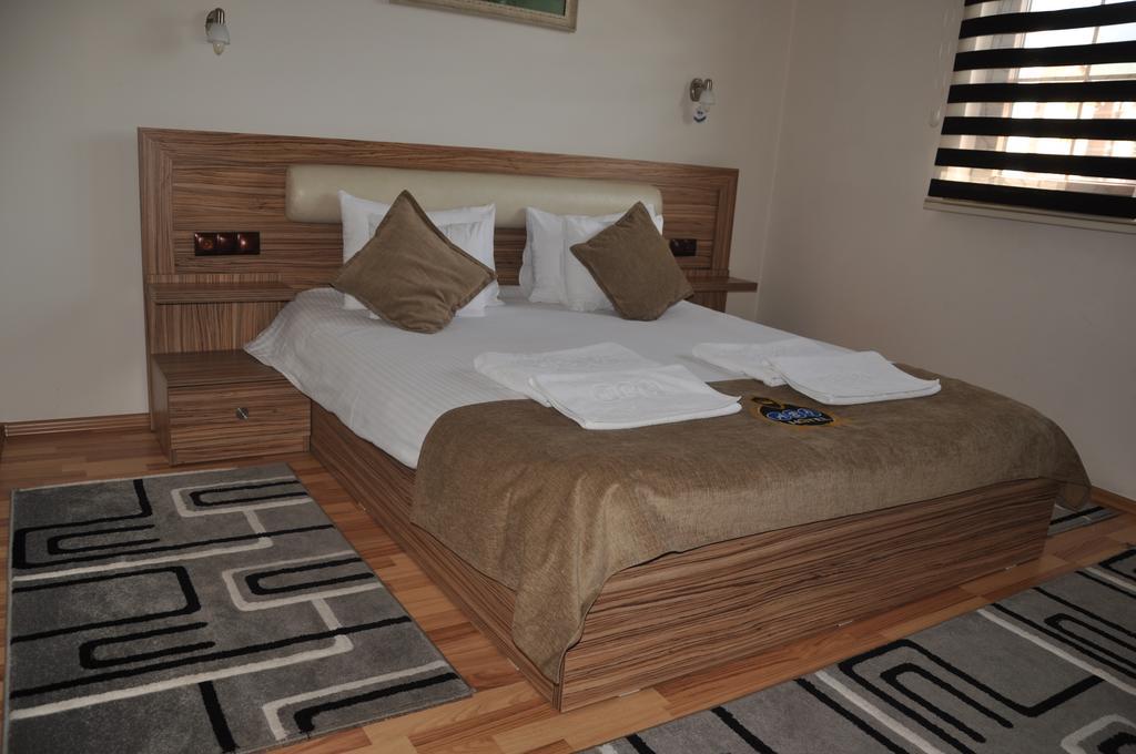 Abi Hotel Призрен Экстерьер фото