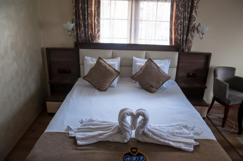 Abi Hotel Призрен Экстерьер фото