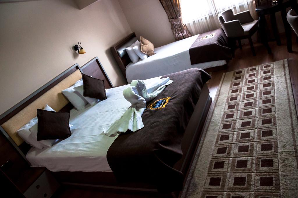 Abi Hotel Призрен Экстерьер фото